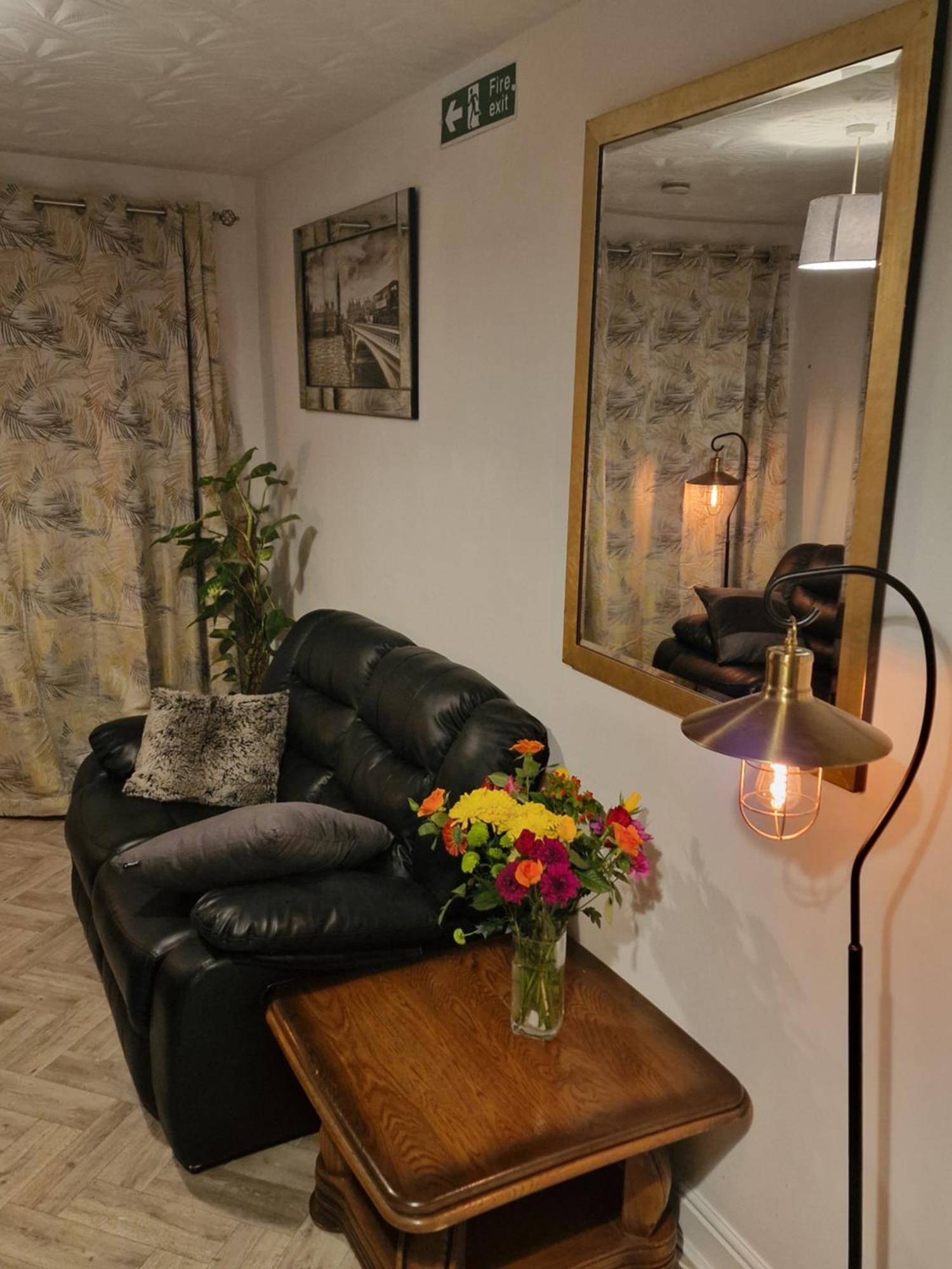 Steyn Guest Lodge High Wycombe Bagian luar foto