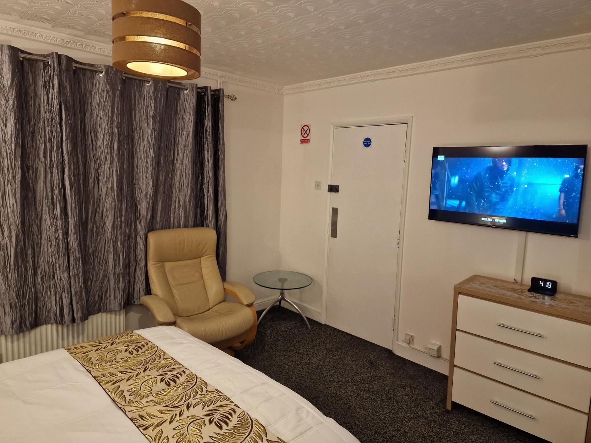 Steyn Guest Lodge High Wycombe Bagian luar foto